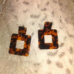 Uncommon James Tortoiseshell Square Earrings